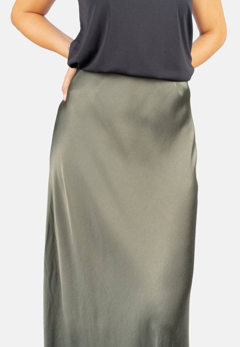 Seasons of April Seasons of April LILLY - Maxi skirt - khaki Versandkostenfrei