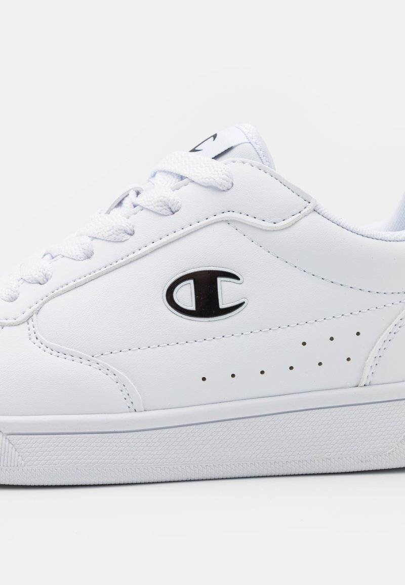 Champion Champion NEW COURT UNISEX - Training shoe - white Saisonale Angebote