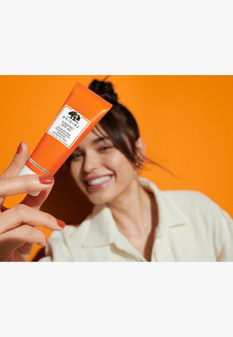 Origins Origins GINZING™ TINTED MOISTURIZER SPF40 - Tinted moisturiser Sonderangebot der Fabrik