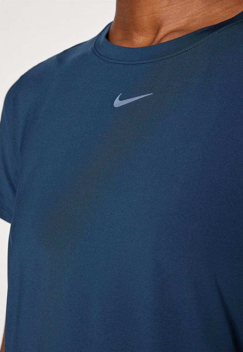 Nike Performance Nike Performance ONE CLASSIC TOP - Sports T-shirt Kostenloser Versand