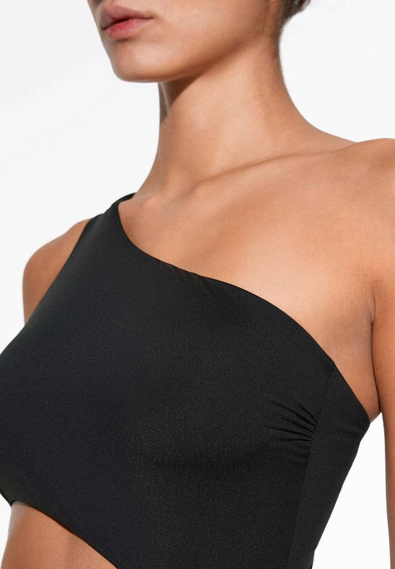 OYSHO OYSHO ASYMMETRIC - Swimsuit - black Preisnachlass