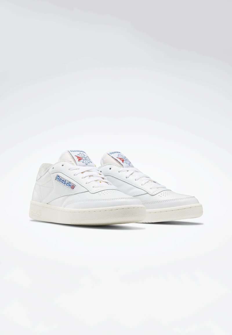 Reebok Classic Reebok Classic CLUB C 85 VINTAGE UNISEX - Trainers - white Cyber Monday