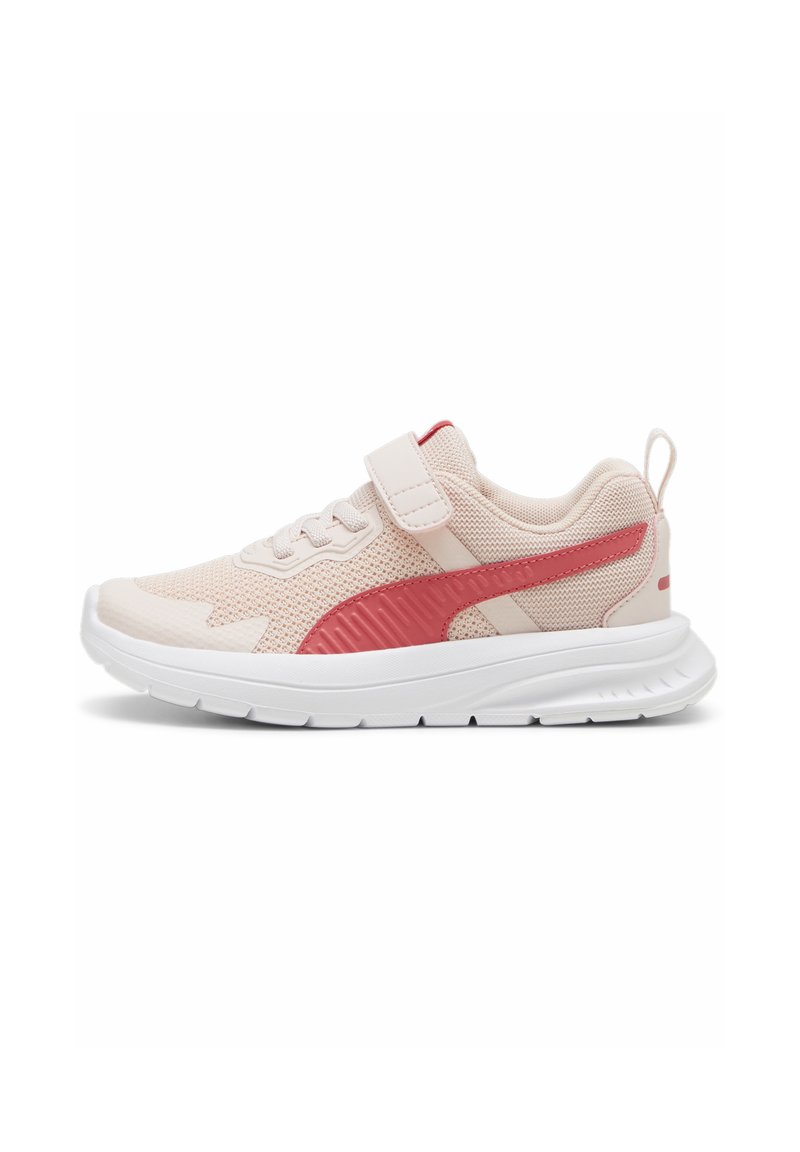 Puma Puma EVOLVE - Stability running shoes - island pink white tart cherry