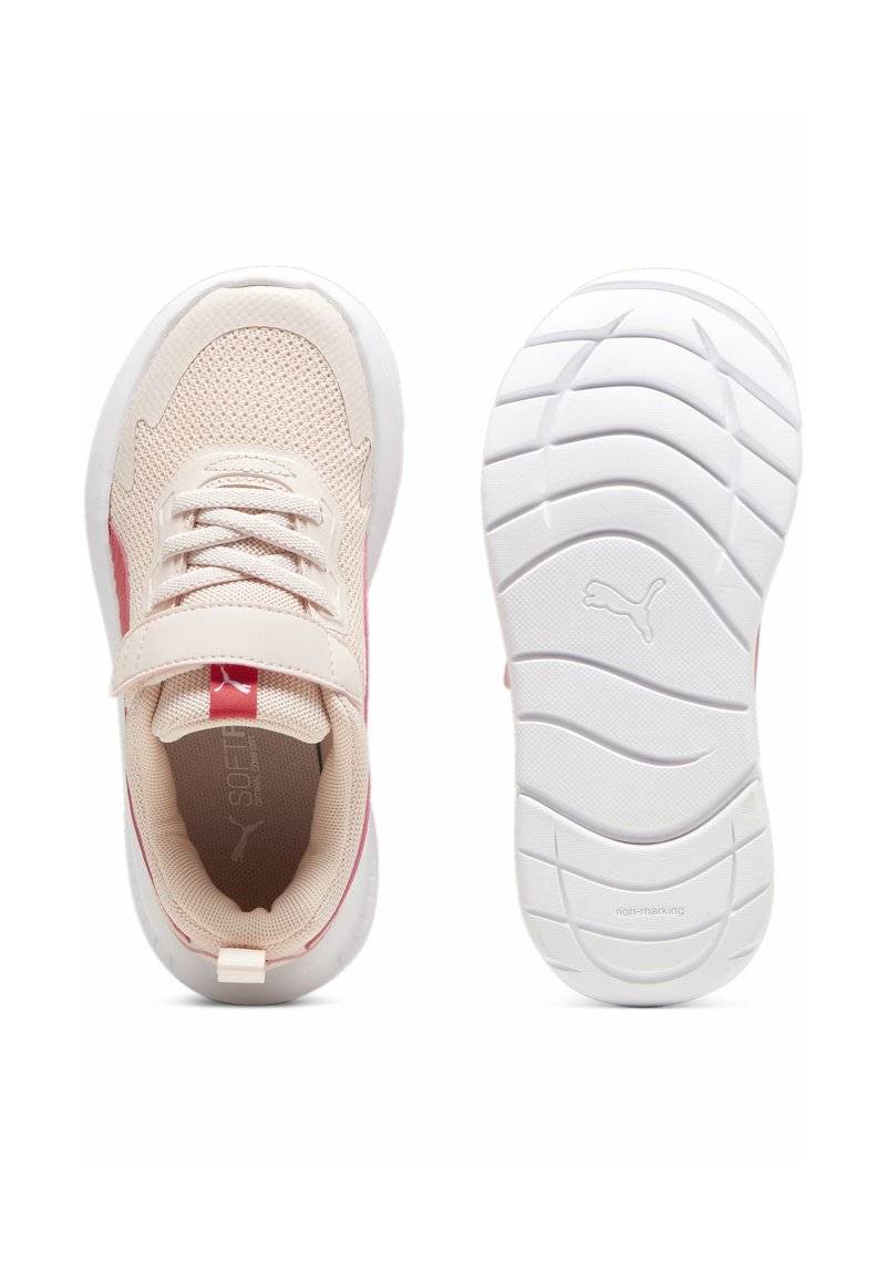 Puma Puma EVOLVE - Stability running shoes - island pink white tart cherry Exklusive Angebote