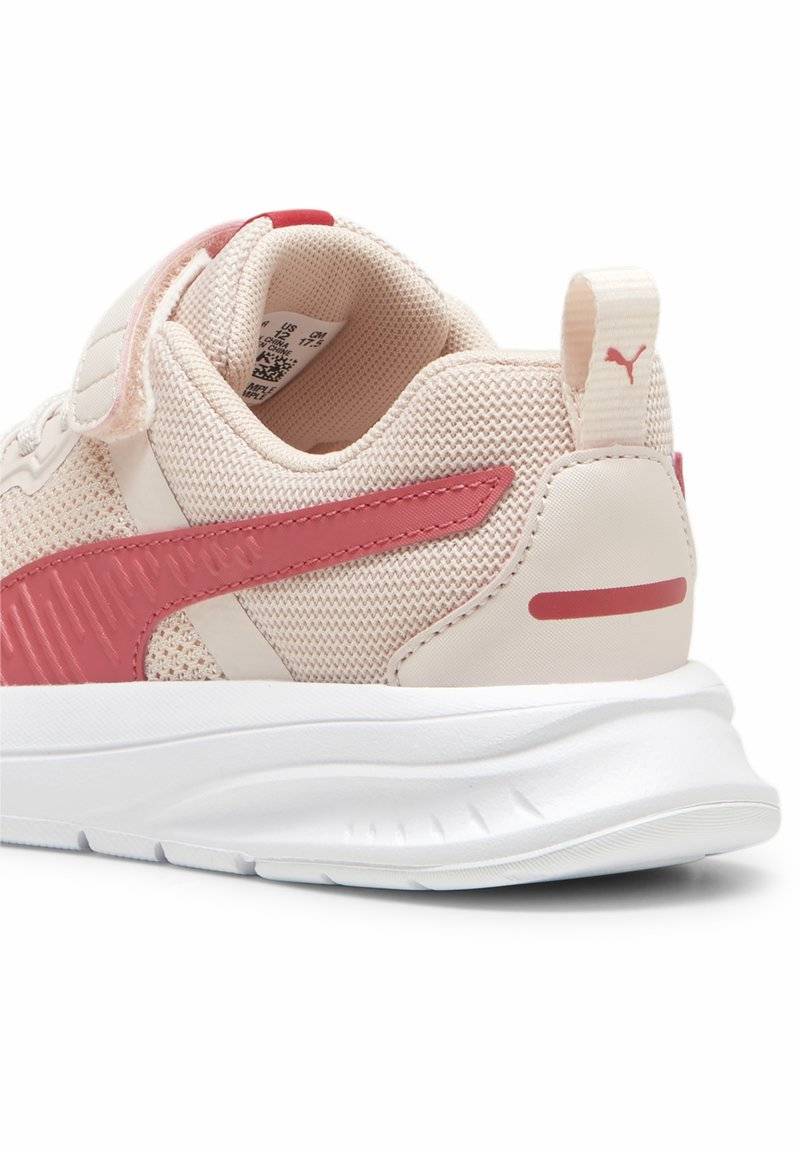 Puma Puma EVOLVE - Stability running shoes - island pink white tart cherry Exklusive Angebote