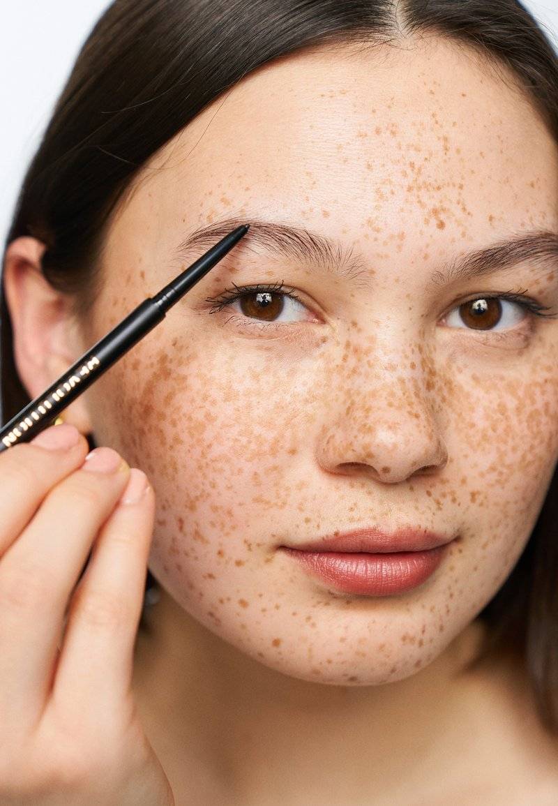 Makeup Revolution Makeup Revolution REVOLUTION PRECISE BROW PENCIL - Eyebrow pencil - dark brown Black Friday Preise
