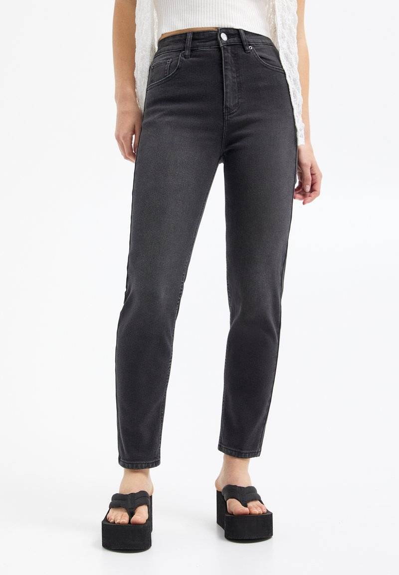PULL&BEAR PULL&BEAR BASIC MOM COMFORT - Straight leg jeans - black