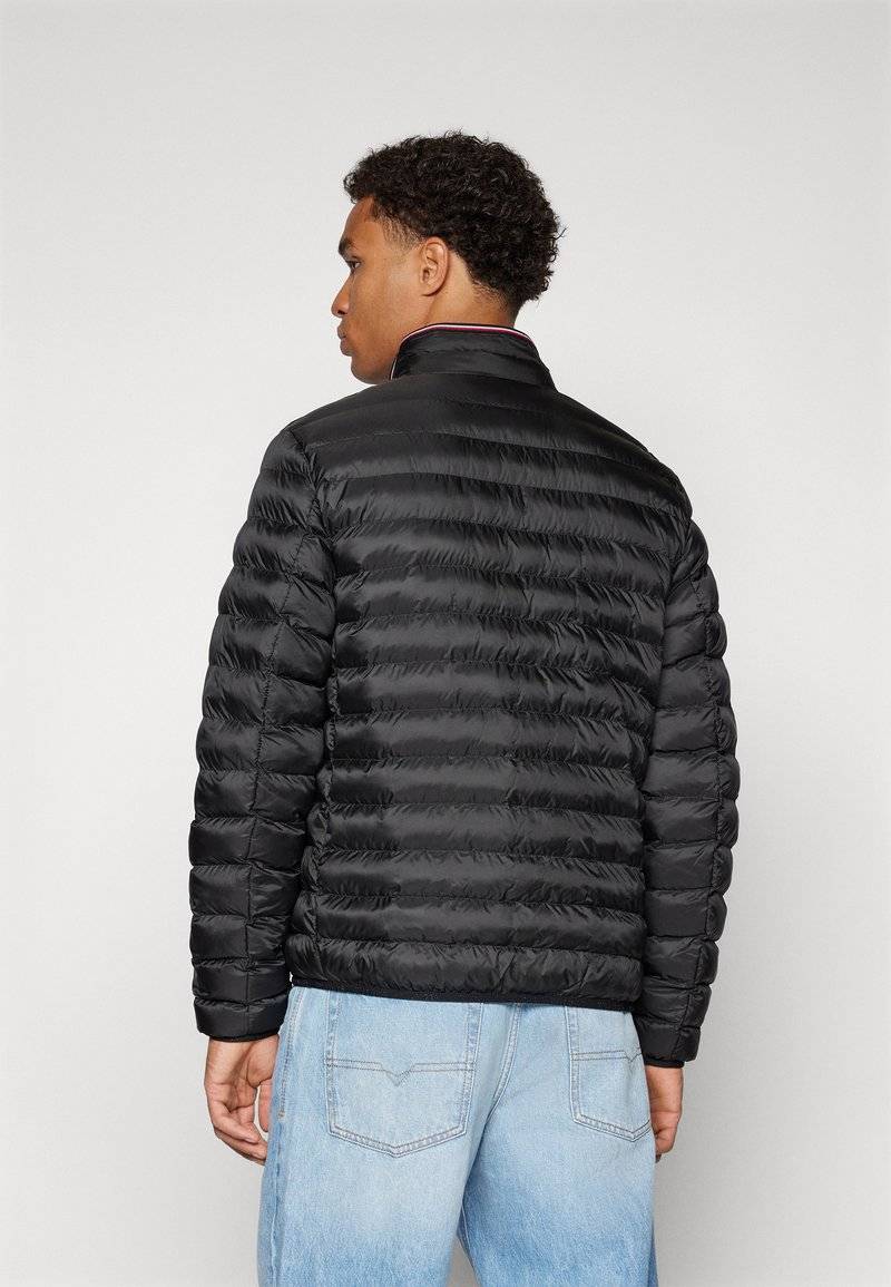 Tommy Hilfiger Tommy Hilfiger PACKABLE - Light jacket - black Sonderangebot