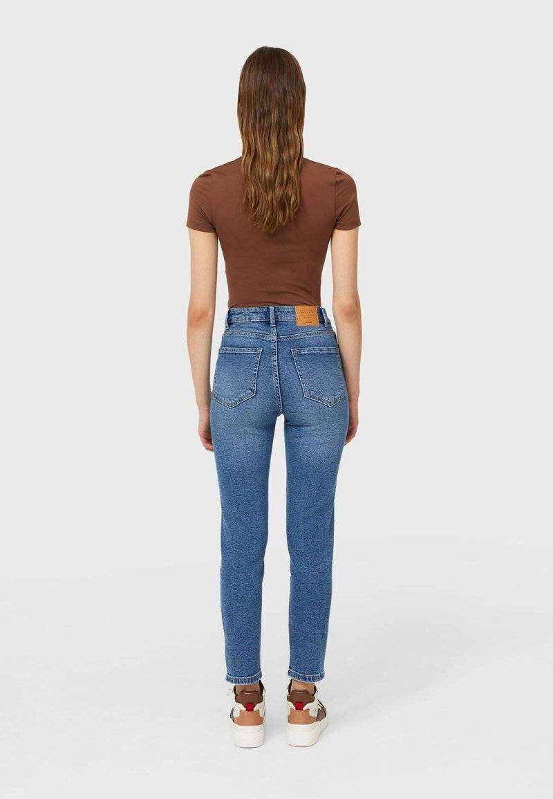 Stradivarius Stradivarius SLIM FIT - Slim fit jeans - dark blue Versandkostenfrei