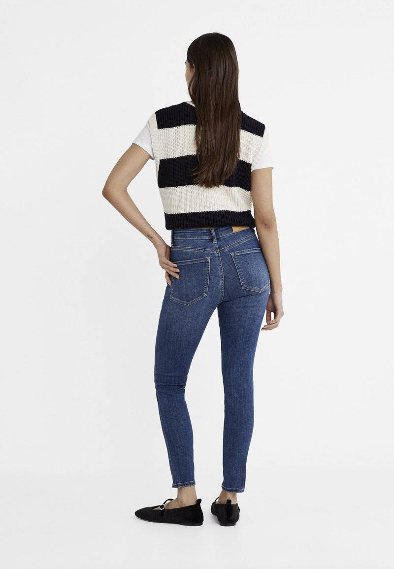 Stradivarius Stradivarius Jeans Skinny Fit - blue black denim Begrenztes Angebot