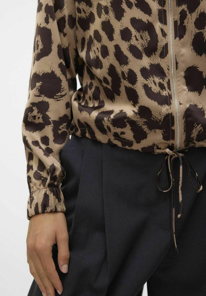 Vero Moda Vero Moda VMMERLE MANTEL - Summer jacket - silver mink Preisnachlass