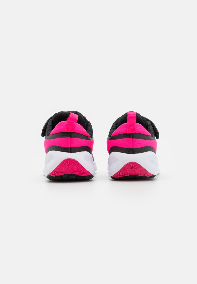 Nike Performance Nike Performance REVOLUTION 7 UNISEX - Competition running shoes Cyber Monday