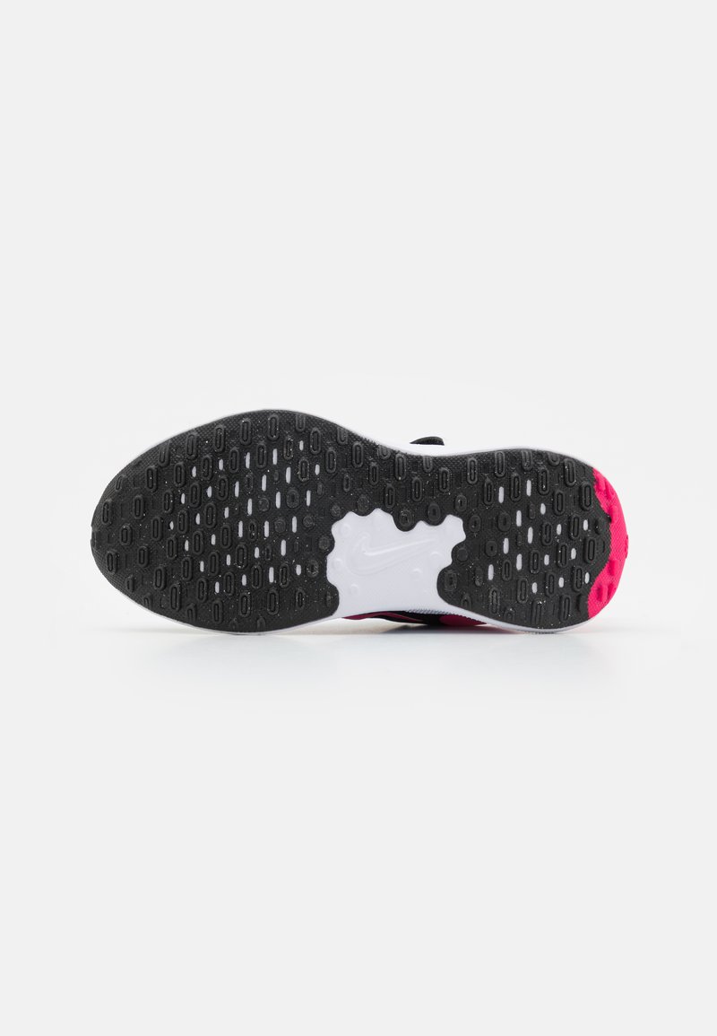 Nike Performance Nike Performance REVOLUTION 7 UNISEX - Competition running shoes Cyber Monday