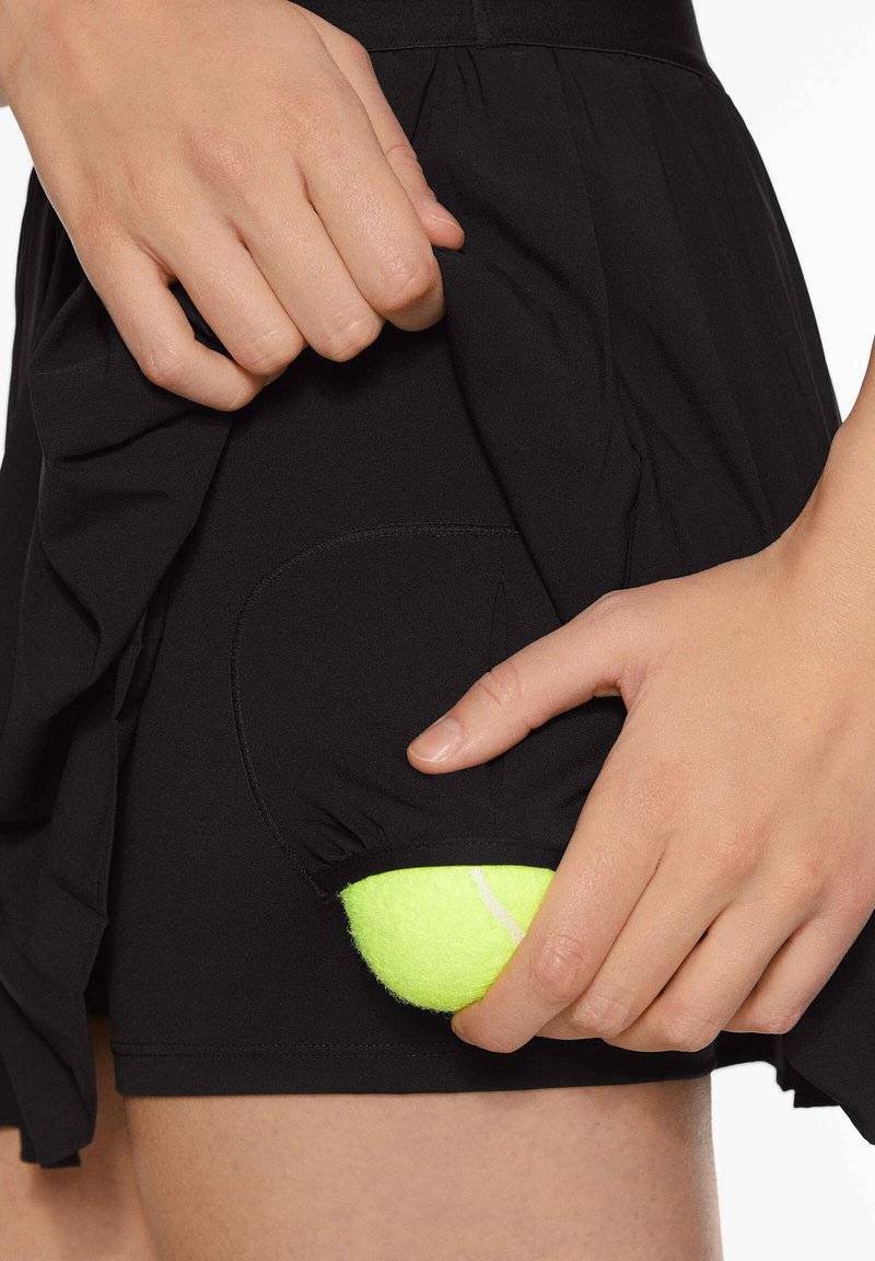 OYSHO OYSHO PLEATED COMPRESSIVE - Sports skirt - black Valentinstagsangebot