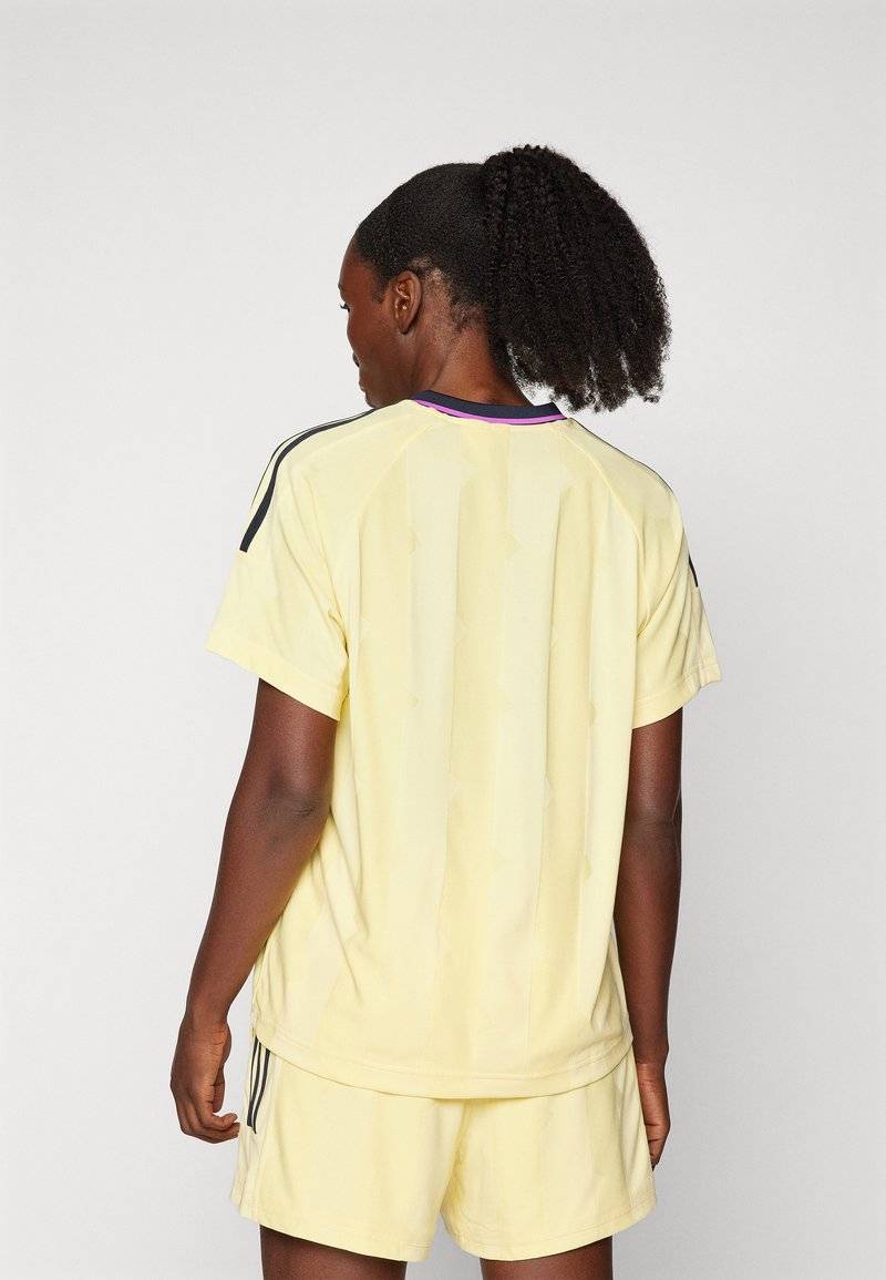 adidas Sportswear adidas Sportswear TIRO CUT STRIPES BOYFRIEND - Print T-shirt - almost yellow Online Outlet