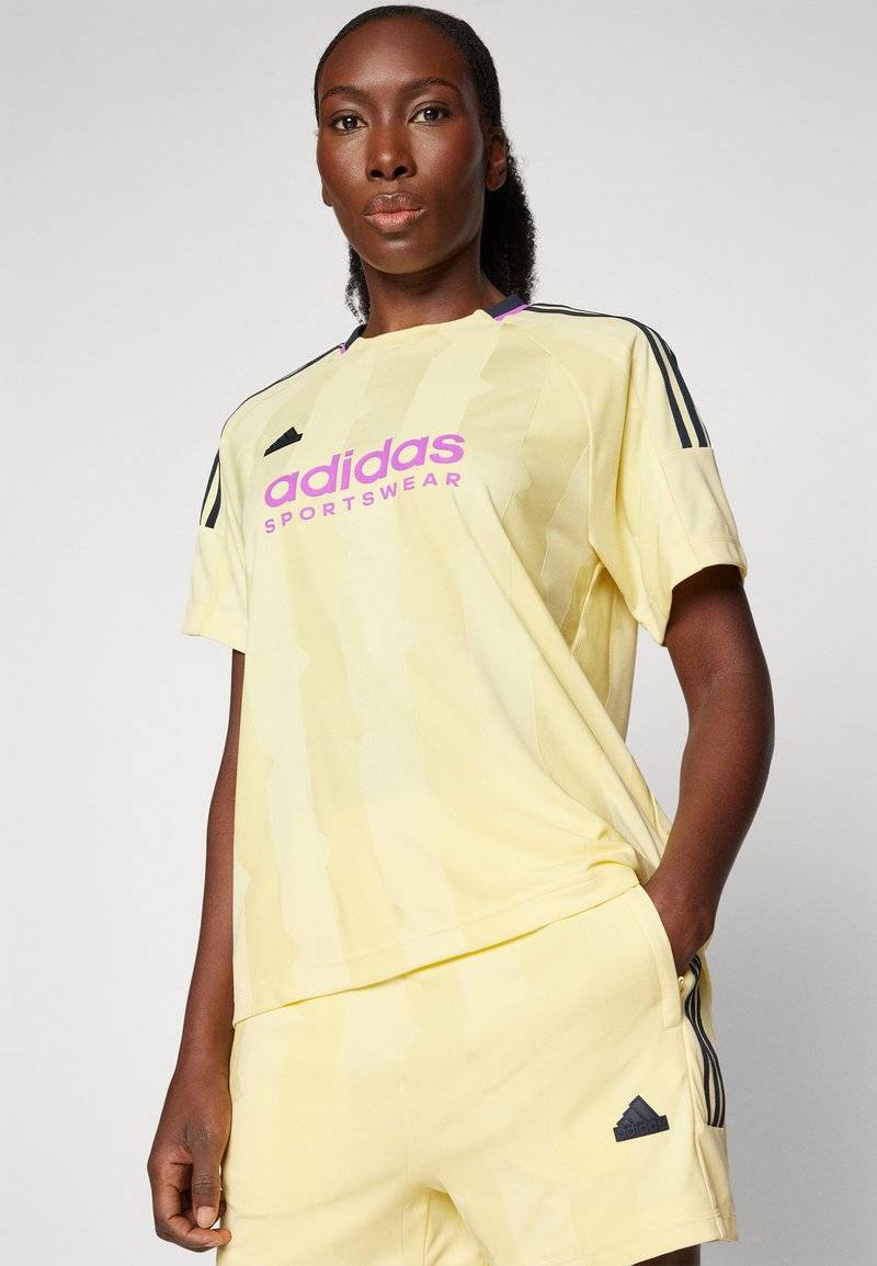 adidas Sportswear adidas Sportswear TIRO CUT STRIPES BOYFRIEND - Print T-shirt - almost yellow Online Outlet