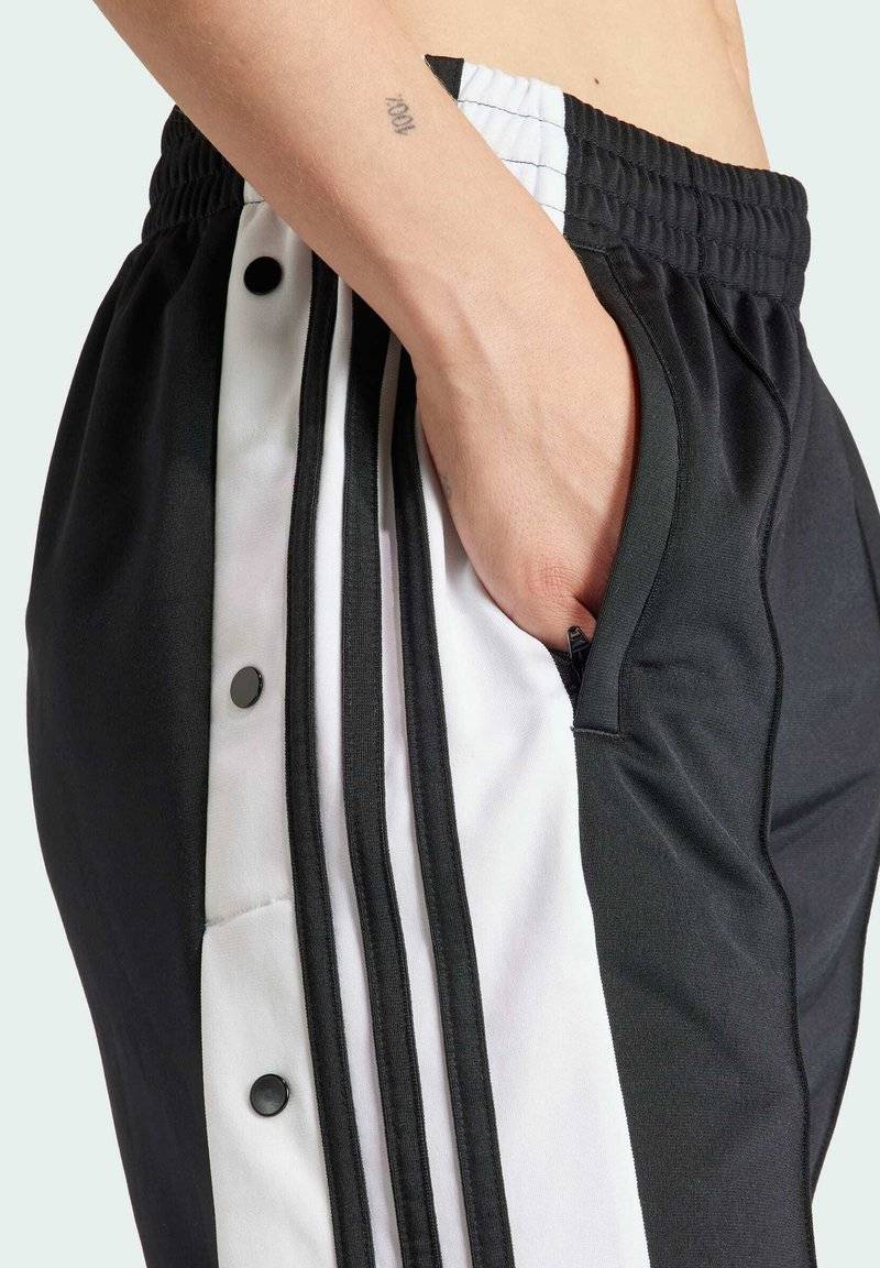 adidas Originals adidas Originals BREAK - Tracksuit bottoms - black Bestseller