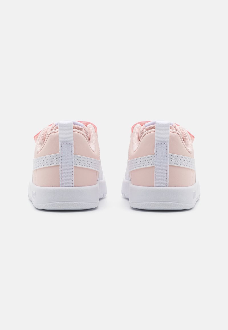 Puma Puma COURTFLEX V3 UNISEX - Walking trainers Kauf eins, bekomm eins gratis