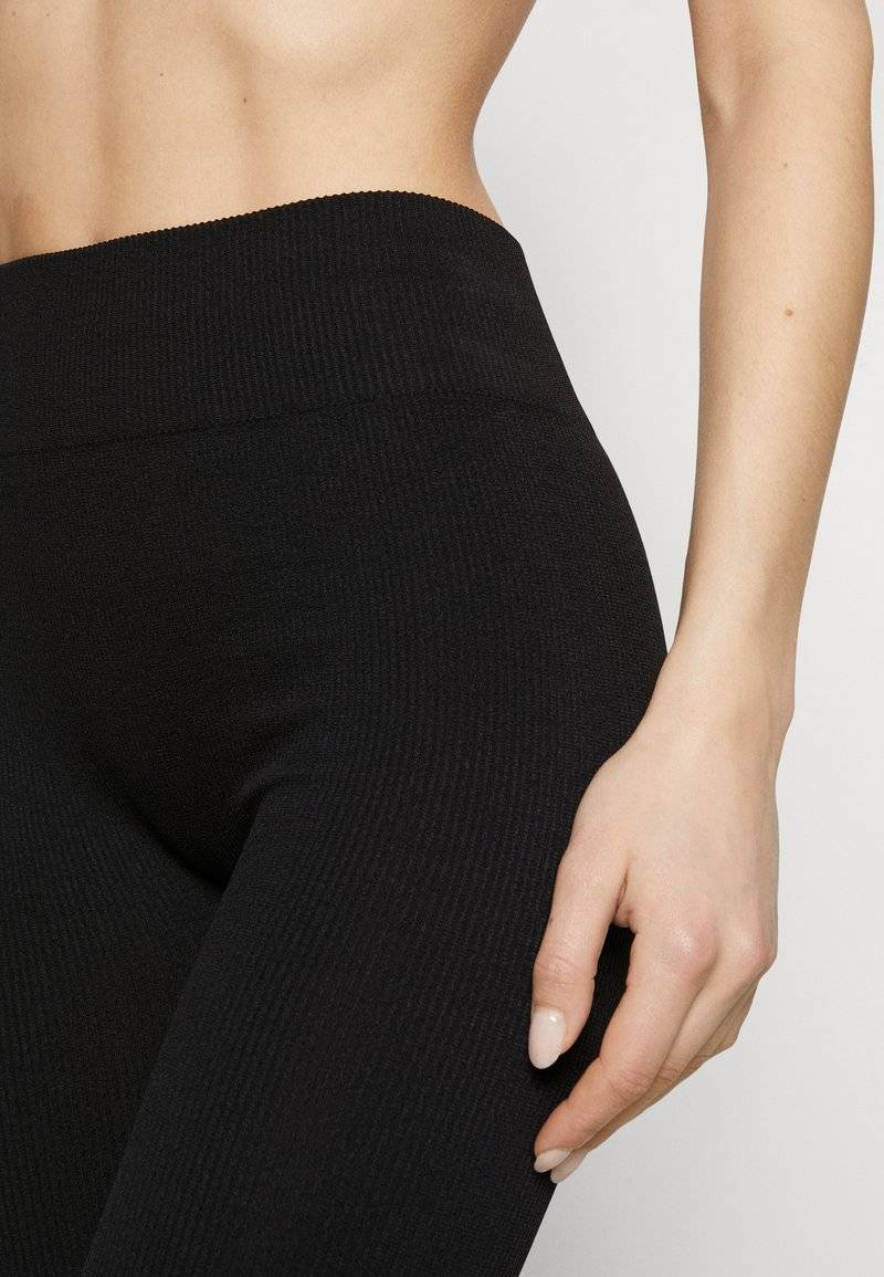 ONLY Play ONLY Play ONPJAIA LIFE HW SEAM NOOS - Shorts - black Sonderangebote