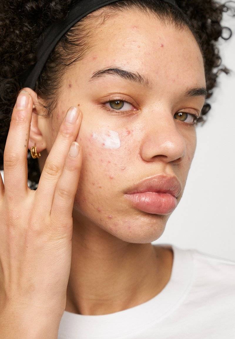 BABOR BABOR GENTLE PEELING CREAM - Facial scrub & peel Sonderangebot der Fabrik