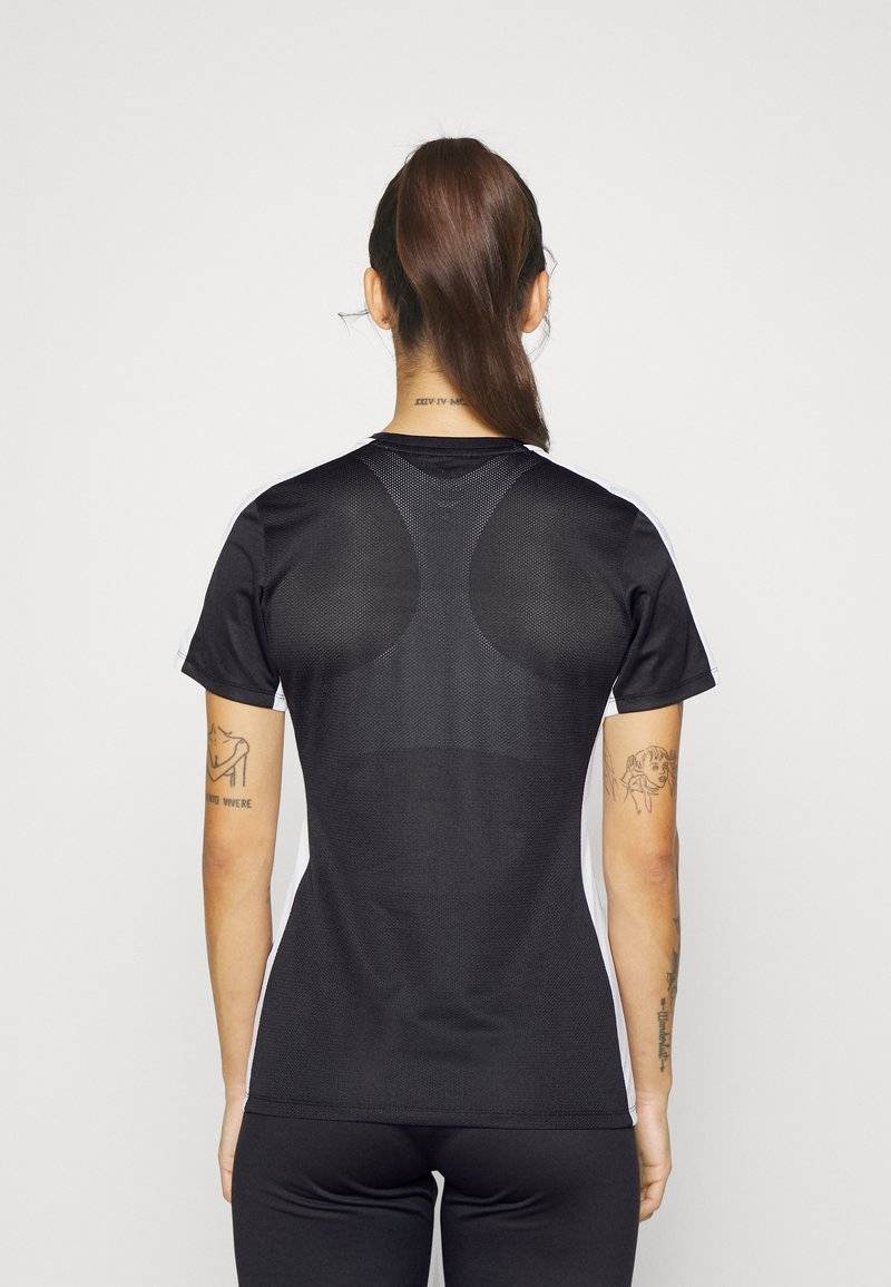 Nike Performance Nike Performance Sports T-shirt im Angebot