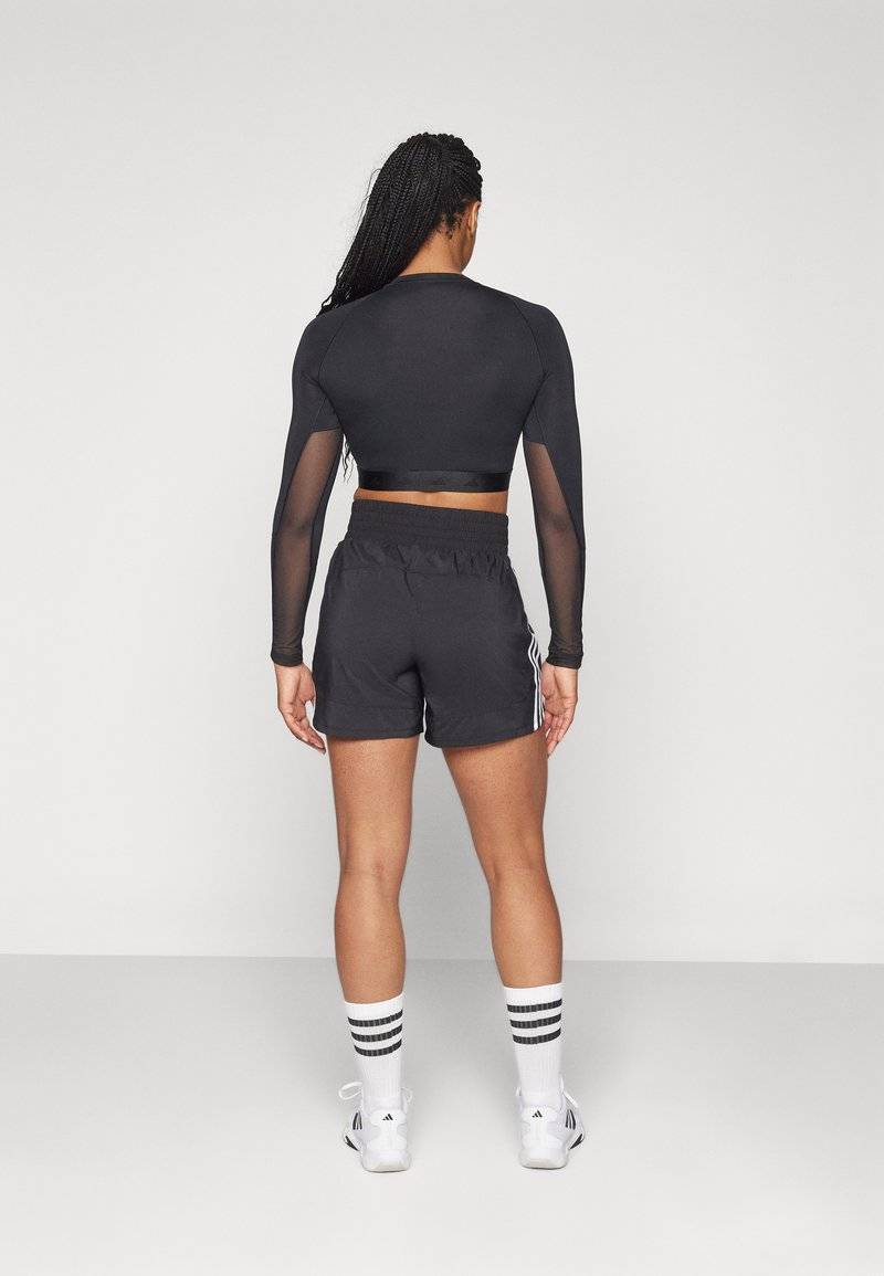 adidas Performance adidas Performance PACER 3-STRIPES WOVEN HIGH-RISE - Sports shorts Sonderangebot