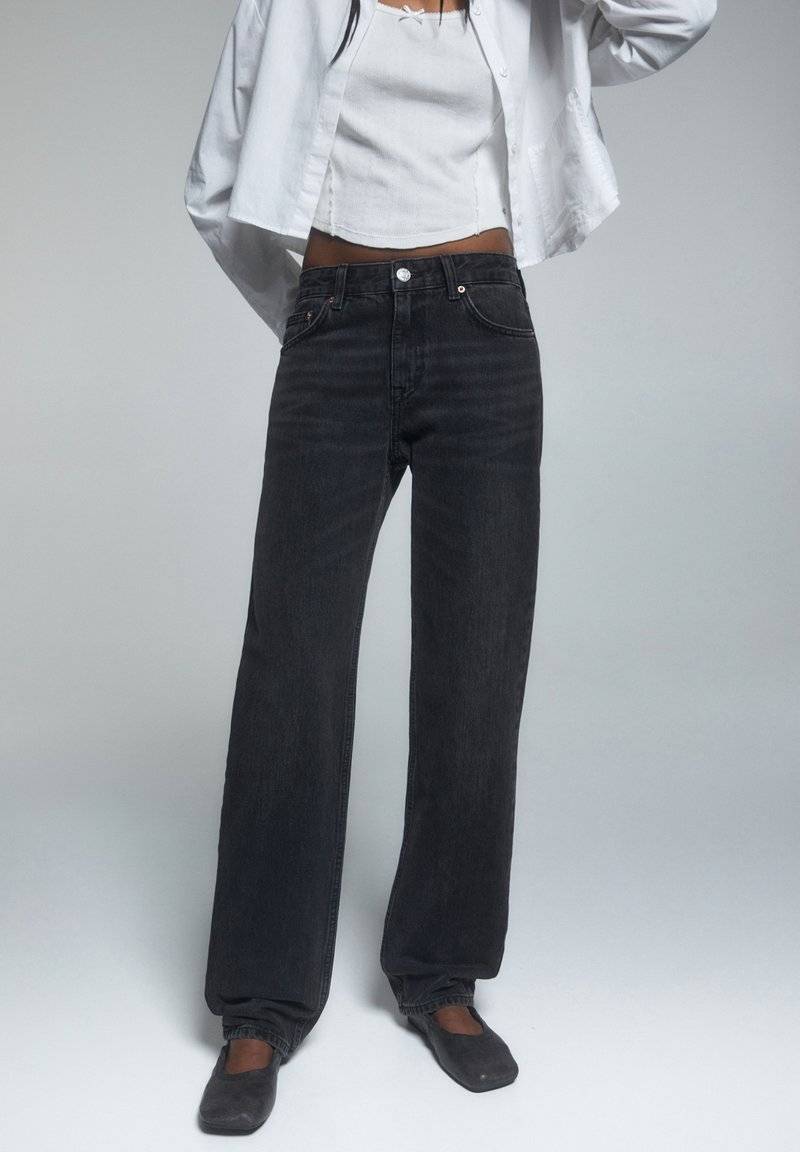 PULL&BEAR PULL&BEAR MID-WAIST - Straight leg jeans - black