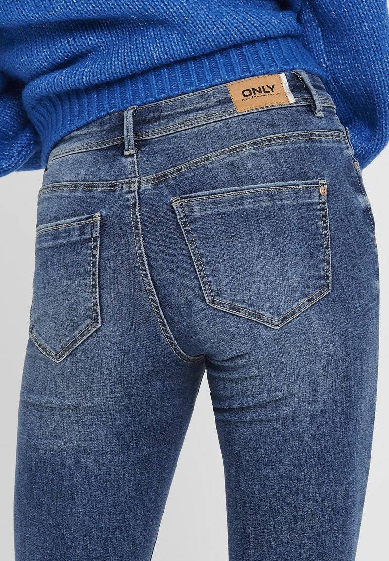 ONLY ONLY ONLWAUW LIFE MID - Jeans Skinny Fit - medium blue denim VIP-Rabatte