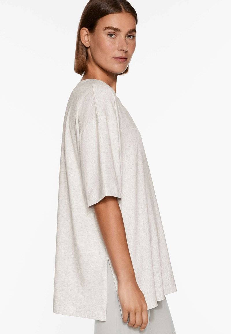 OYSHO OYSHO SHORT SLEEVE - Basic T-shirt - mottled light grey Online