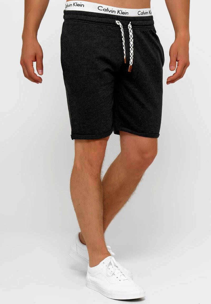 INDICODE JEANS INDICODE JEANS ALDRICH - Shorts - black mix Muttertagsangebot