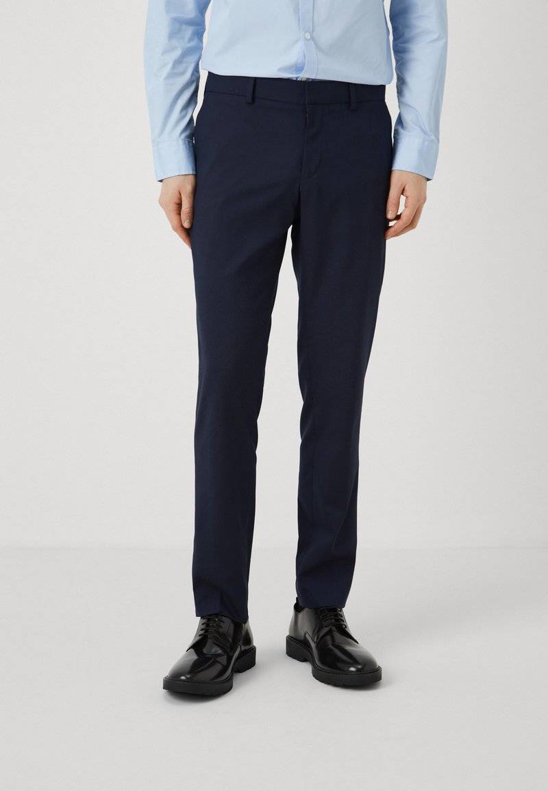 Isaac Dewhirst Isaac Dewhirst BASIC PLAIN SUIT SET - Suit - dark blue Kauf eins, bekomm eins gratis