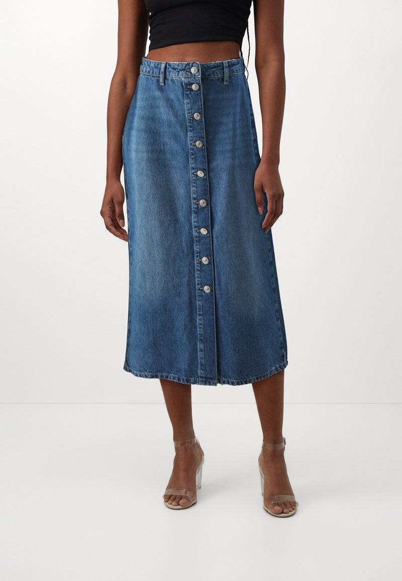 ONLY ONLY ONLCECE MIDI BUTTON SKIRT - A-line skirt - medium blue denim