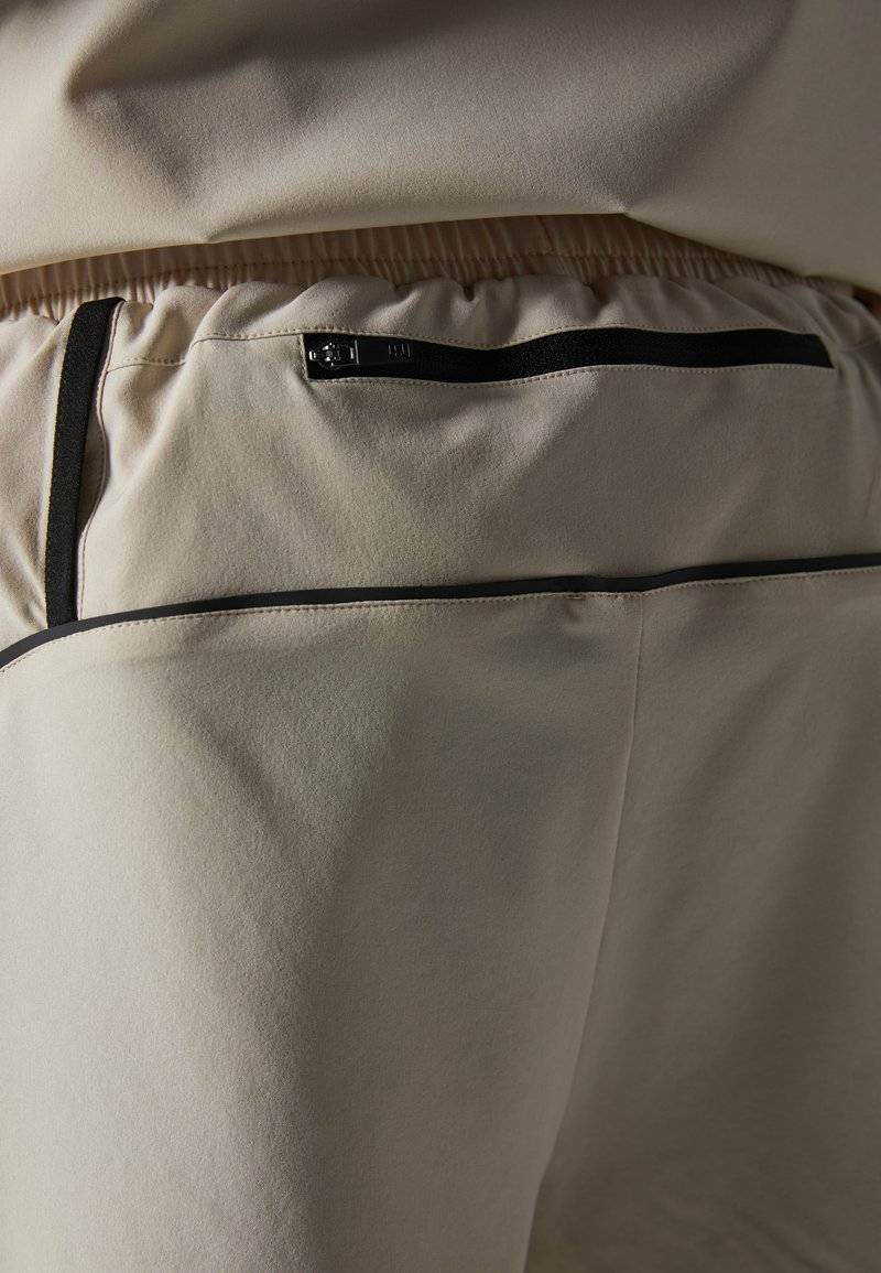 Pier One Sport Pier One Sport Sports shorts - beige Hotsell