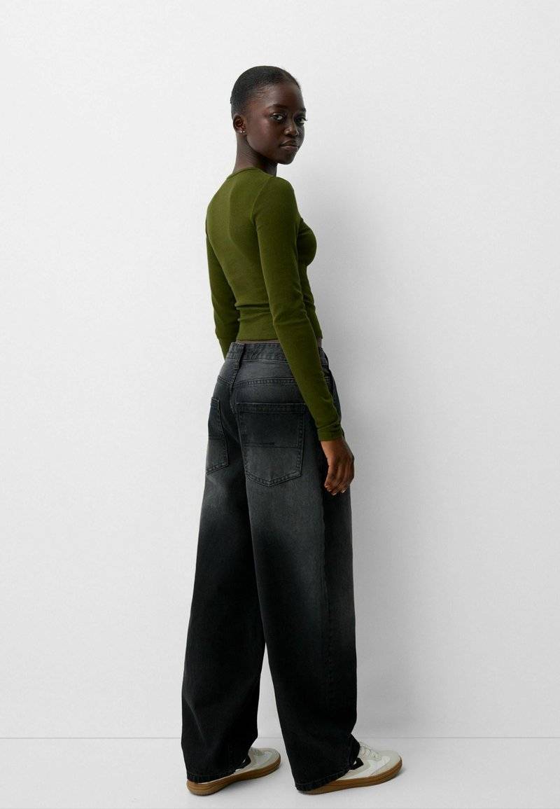 Bershka Bershka LONG SLEEVE - Long sleeved top - green Bestseller