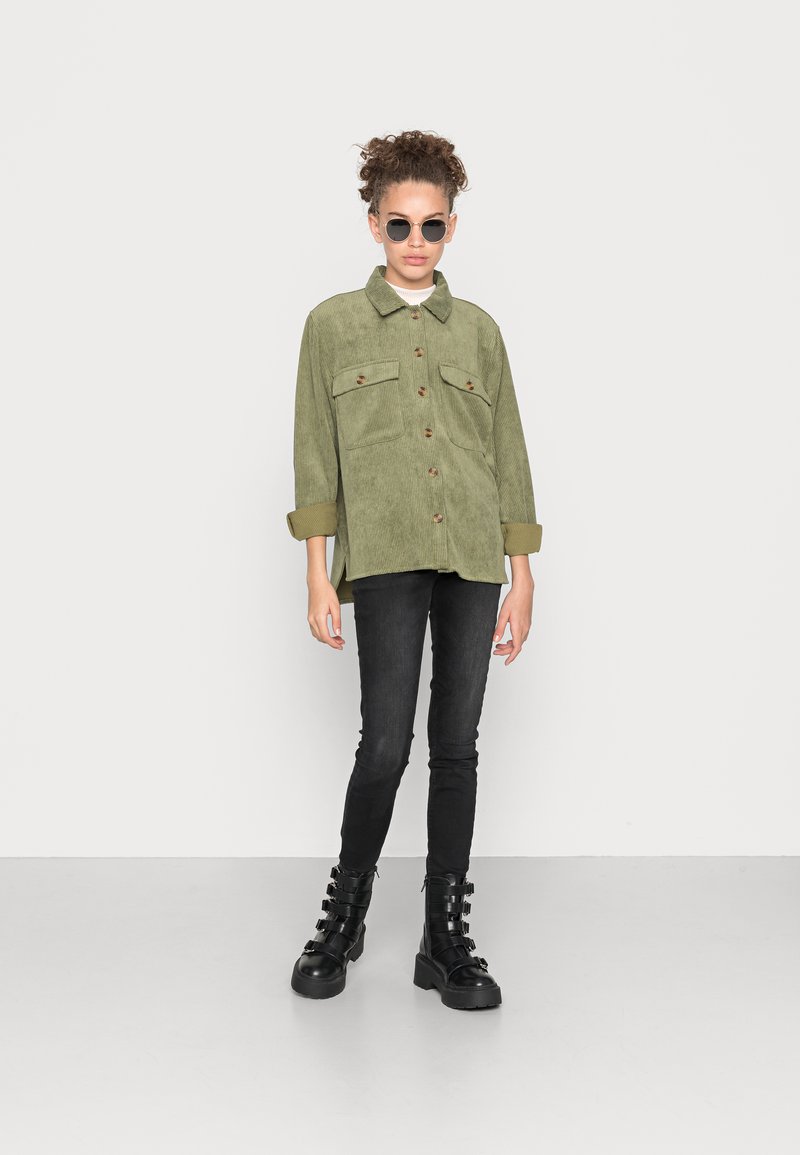 Pieces Pieces PCEFFI - Button-down blouse - olivine Tägliche Deals