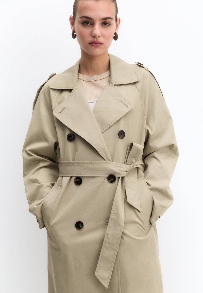 PULL&BEAR PULL&BEAR BASIC - Trenchcoat - beige JETZT KAUFEN