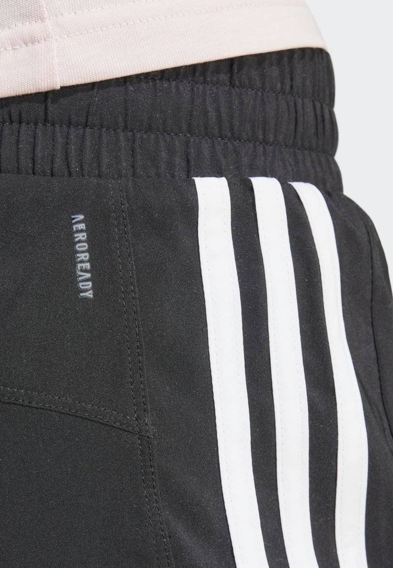 adidas Performance adidas Performance PACER 3-STRIPES WOVEN - Sports shorts - black Letzter Tag