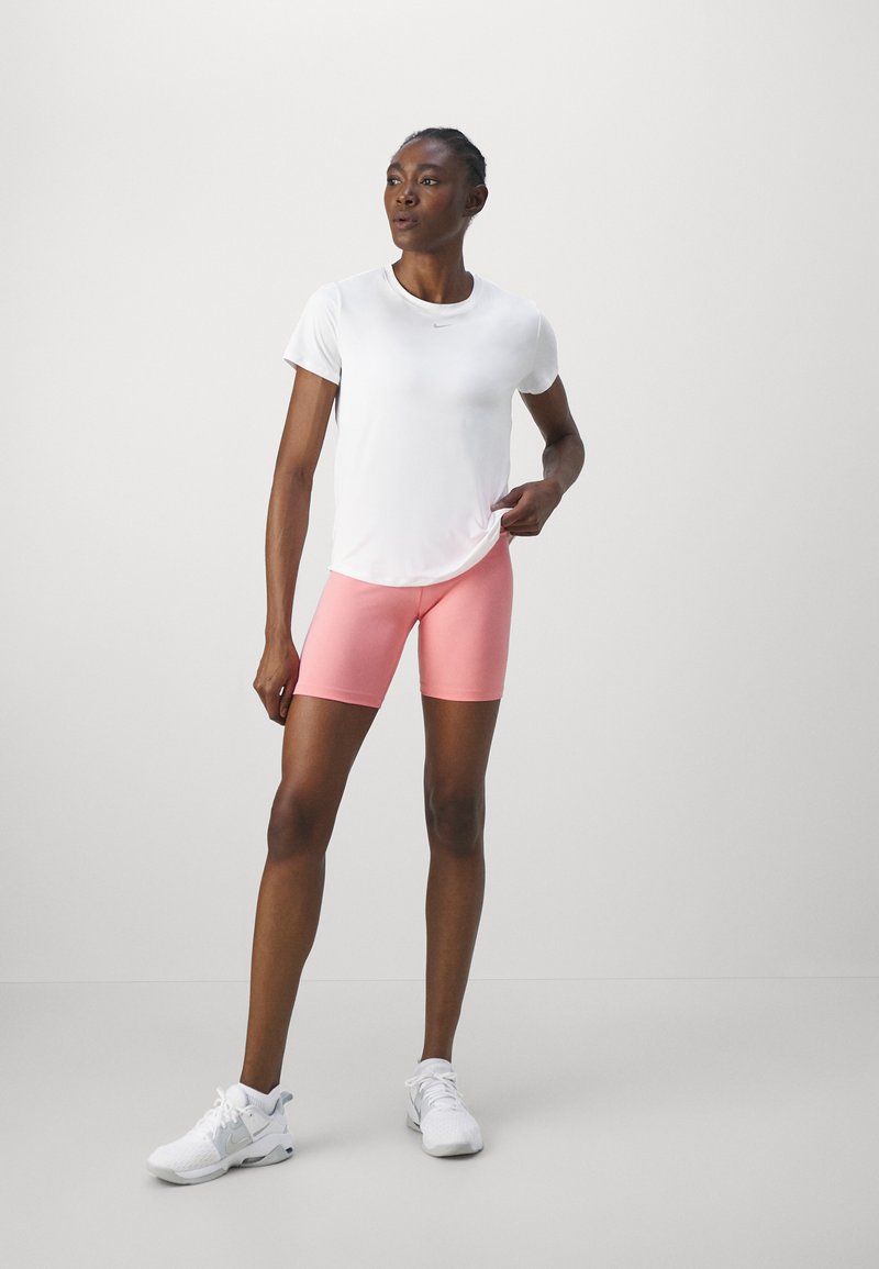 Nike Performance Nike Performance ONE CLASSIC TOP - Sports T-shirt - white Nur für heute