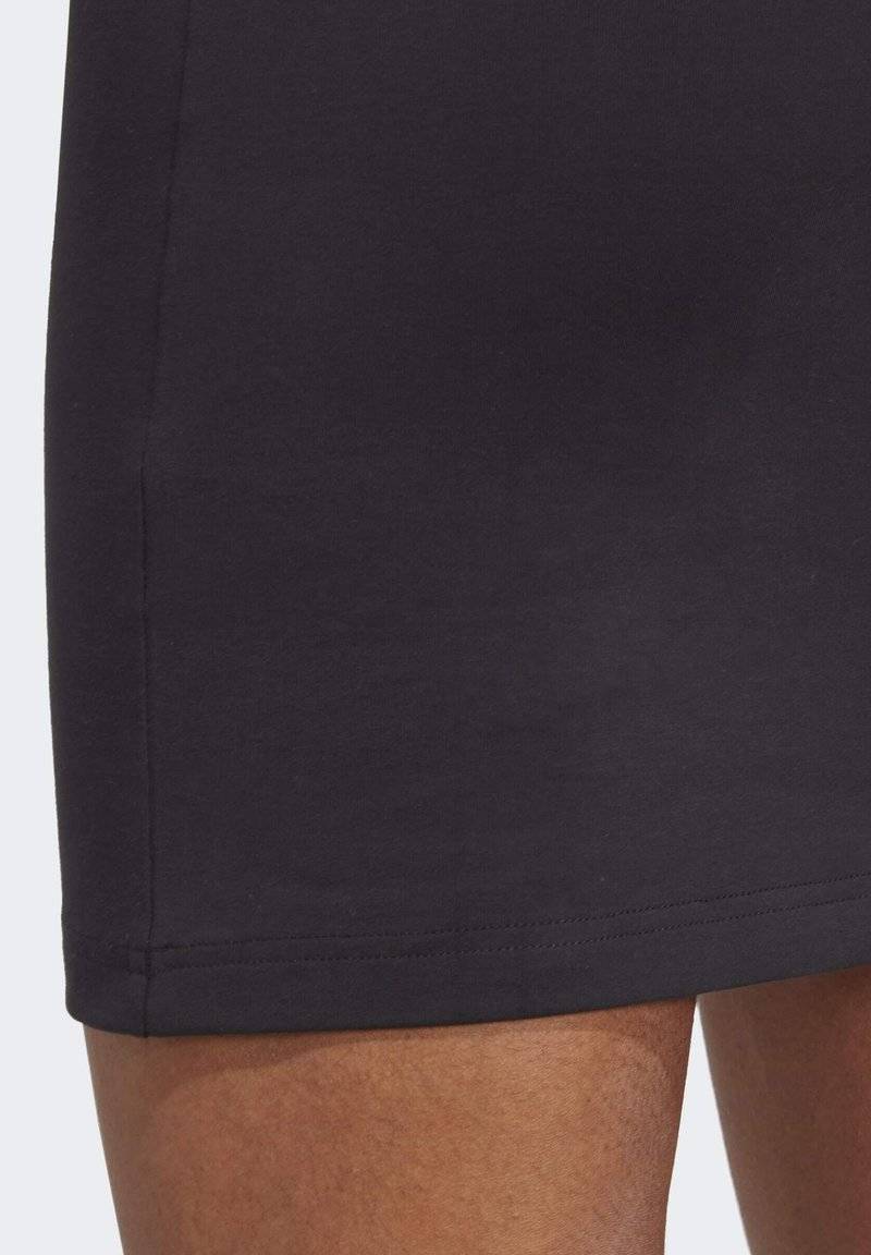 adidas Sportswear adidas Sportswear ESSENTIALS 3-STRIPES SINGLE FITTED - Jersey dress - black white Im Verkauf