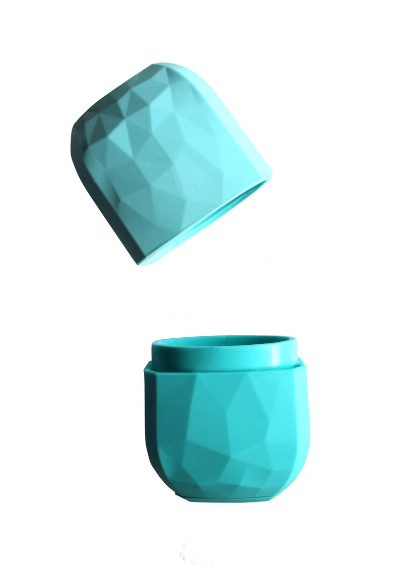 ARI ANWA Skincare ARI ANWA Skincare FACIAL ICE CUBE - MASSAGE ROLLER TOOL - Skincare tool - fresh blue Kostenloser Versand