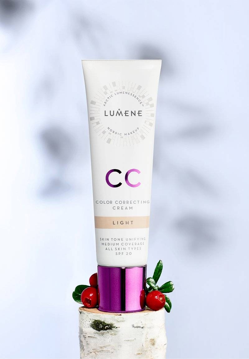 Lumene Lumene CC COLOR CORRECTING CREAM FAIR - Foundation - light Versandkostenfrei