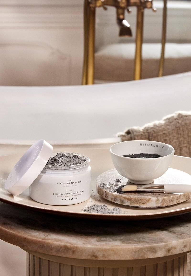 Rituals Rituals THE RITUAL OF NAMASTE PURIFYING CHARCOAL MASK - Face mask Osterangebot
