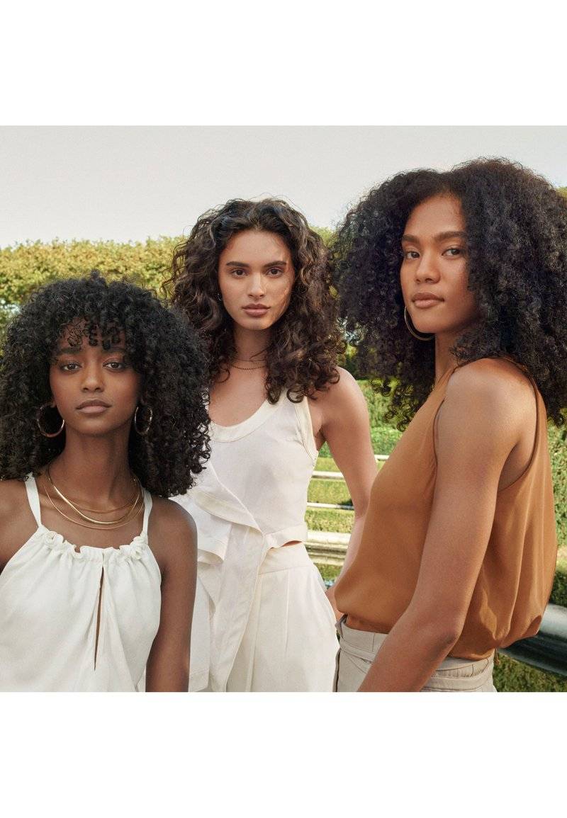 Aveda Aveda BE CURLY ADVANCED™ COIL DEFINER GEL - Hair styling Vatertagsangebot