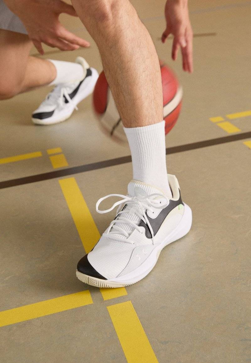Under Armour Under Armour LOCKDOWN 7 - Basketball shoes