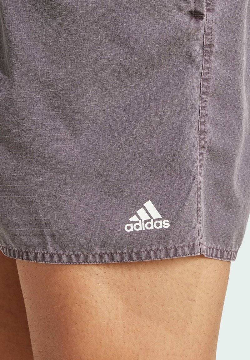 adidas Sportswear adidas Sportswear WASHED OUT CIX - Swimming shorts - charcoal white Räumungsverkauf