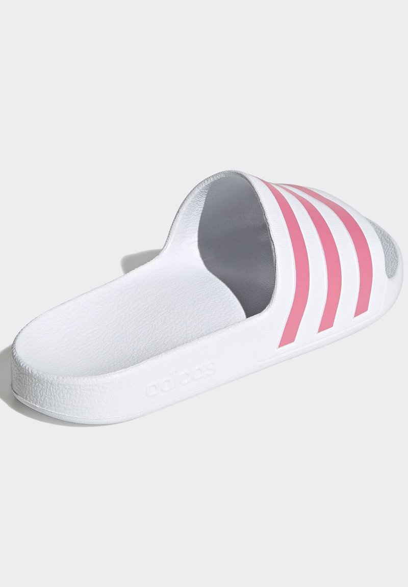 adidas Performance adidas Performance ADILETTE AQUA - Pool slides - white Letzter Tag