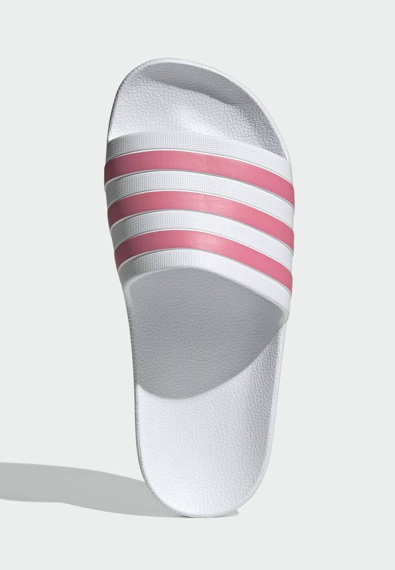 adidas Performance adidas Performance ADILETTE AQUA - Pool slides - white Letzter Tag