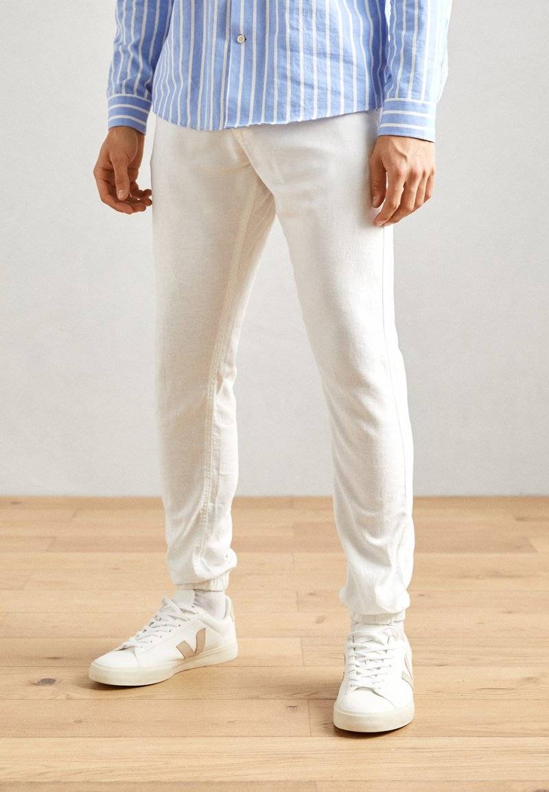 INDICODE JEANS INDICODE JEANS Trousers - offwhite Günstiger Verkauf