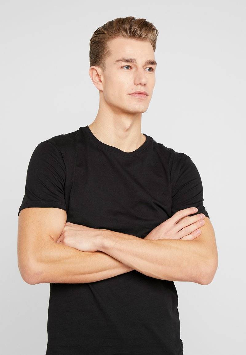 Pier One Pier One 5 PACK - Basic T-shirt - black Preisnachlass