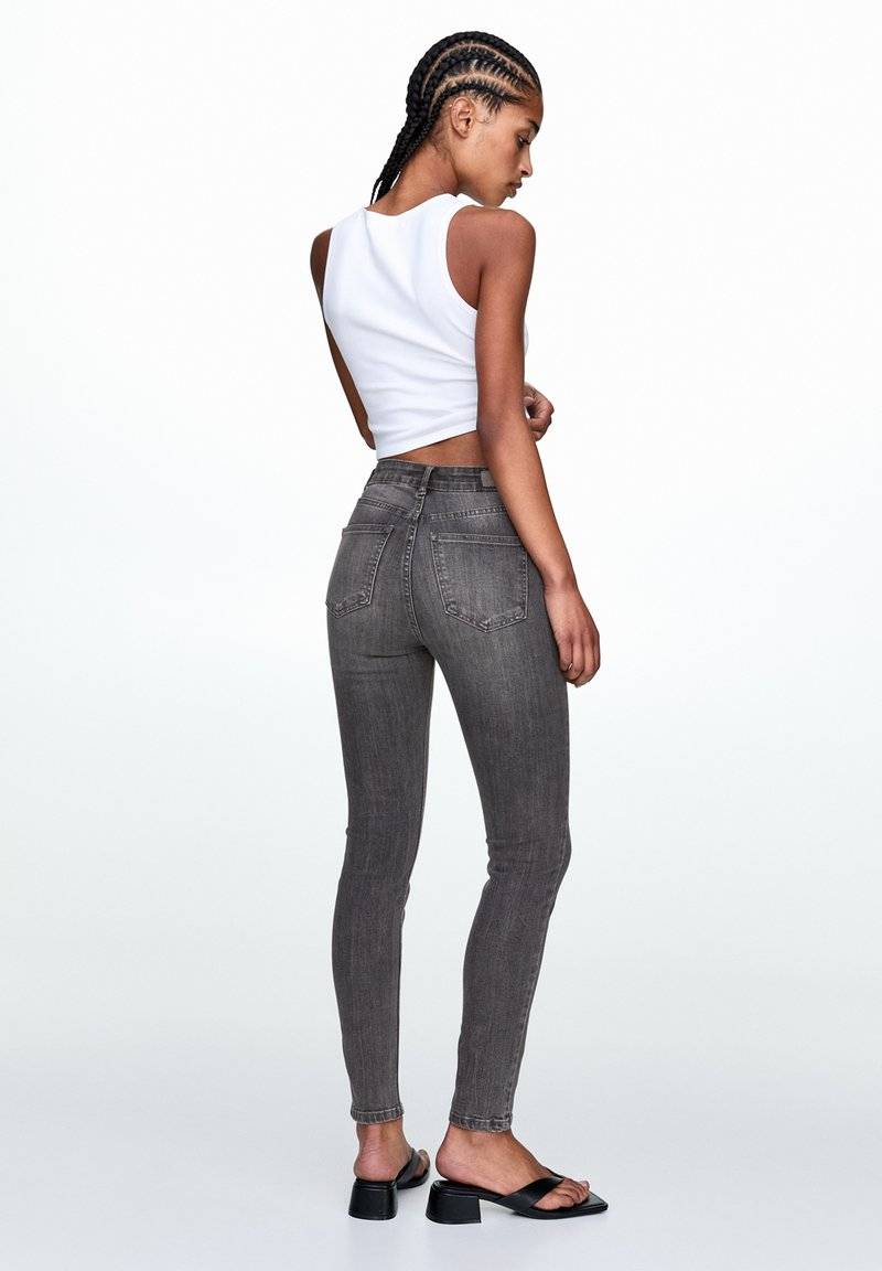 PULL&BEAR PULL&BEAR HIGH WAIST - Jeans Skinny Fit - grey denim Weihnachtsangebot